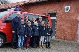 2014-12-21_Jacken_Kinderfeuerwehr_Goeddingen_Foto_1