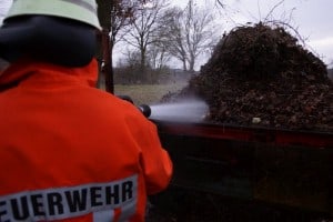 2016-03-13_Feuer_Anhaenger_0018a