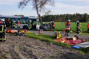 2016-04-22_Alarmuebung_Bus_MANV_Foto_1