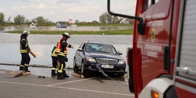 2023-04-23_PKW_Hafen_0011a